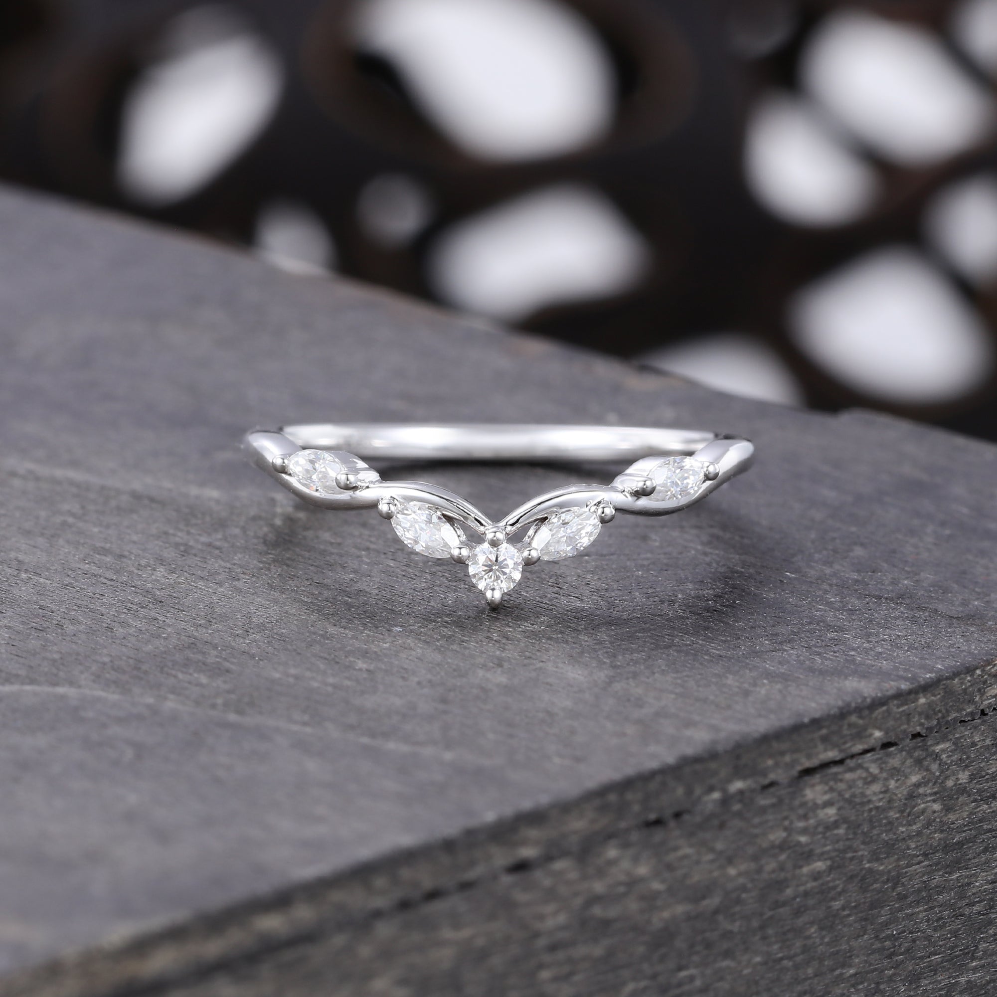 Marquise & Round Cut MoissaniteSeagull Arc Curved Wedding Band