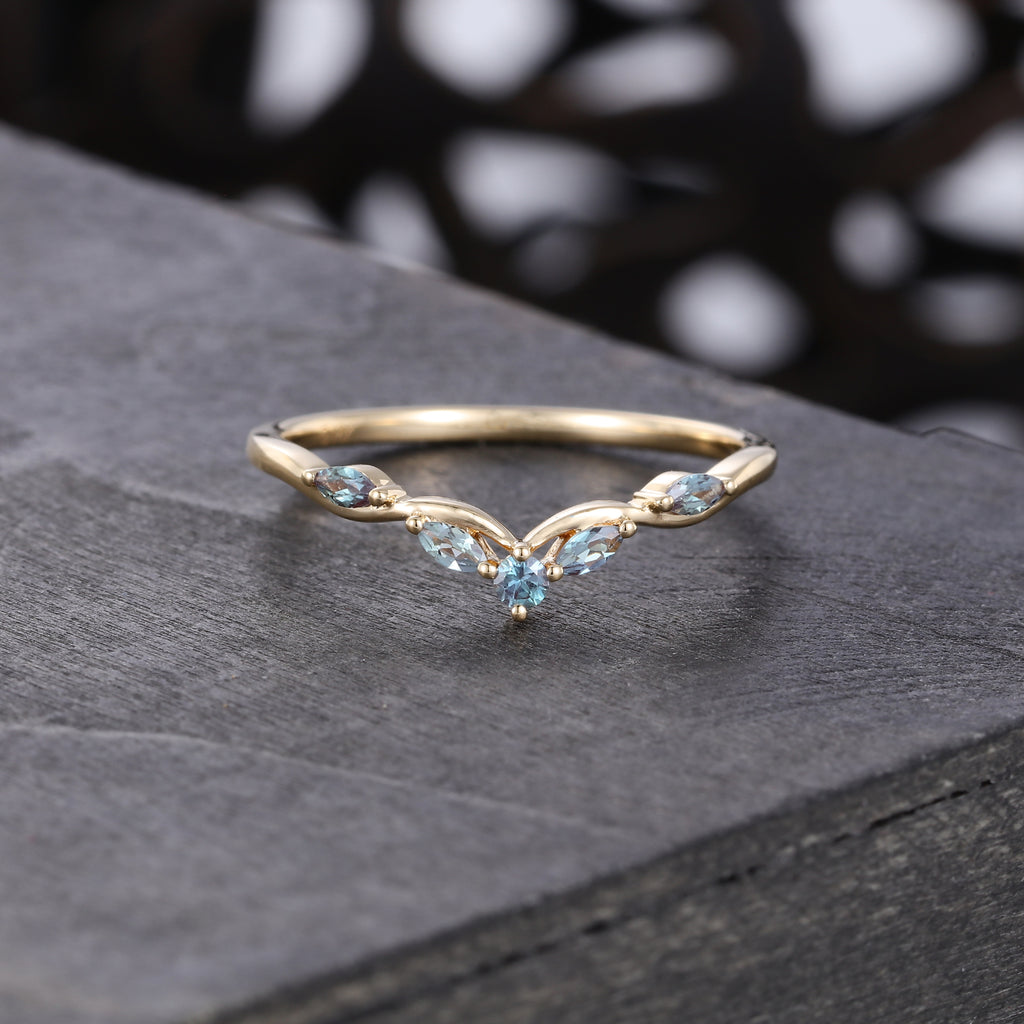 Marquise & Round Cut Alexandrite Seagull Arc Curved Wedding Band