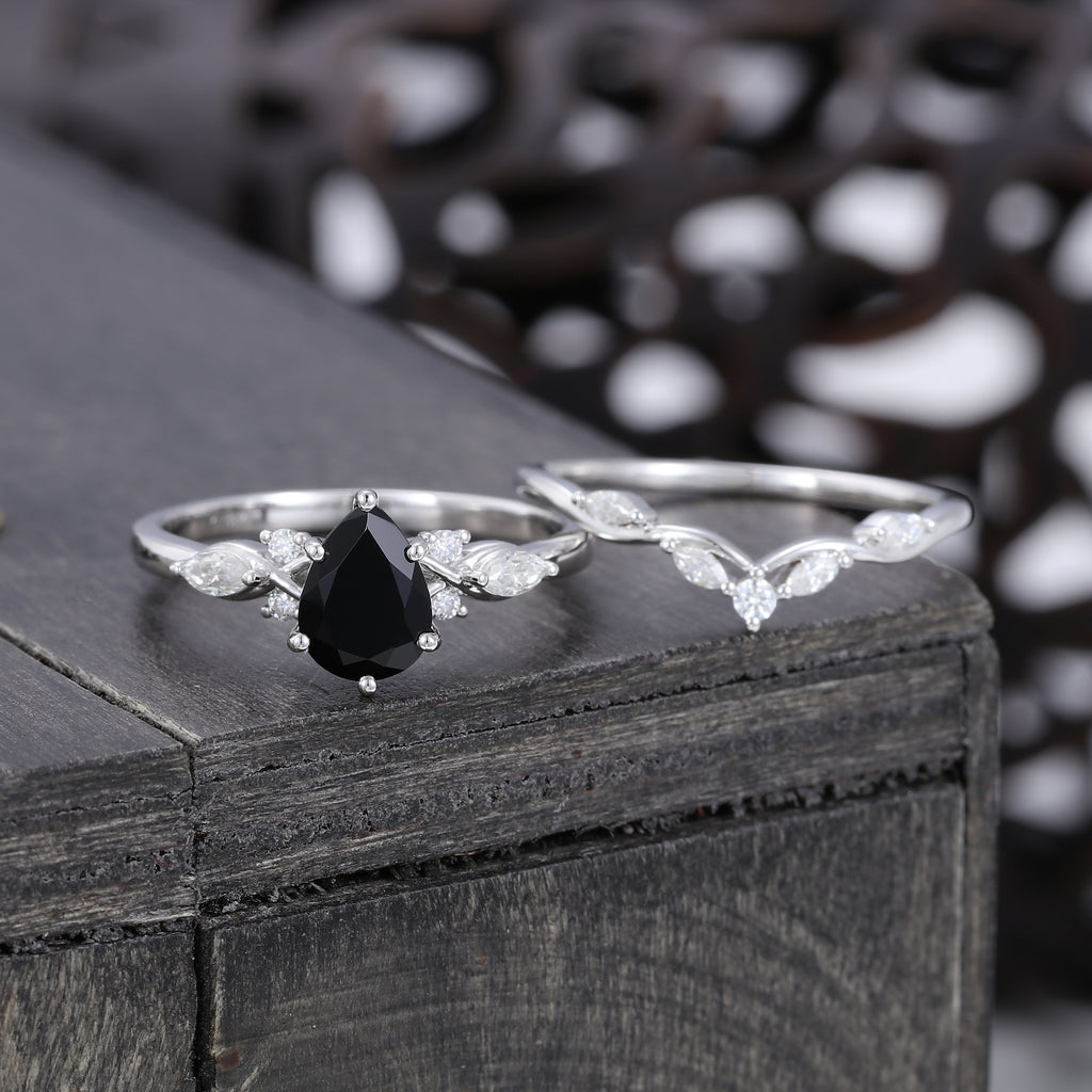 Pear Cut Black Onyx Wedding RingSet Art Deco Bridal Ring Set
