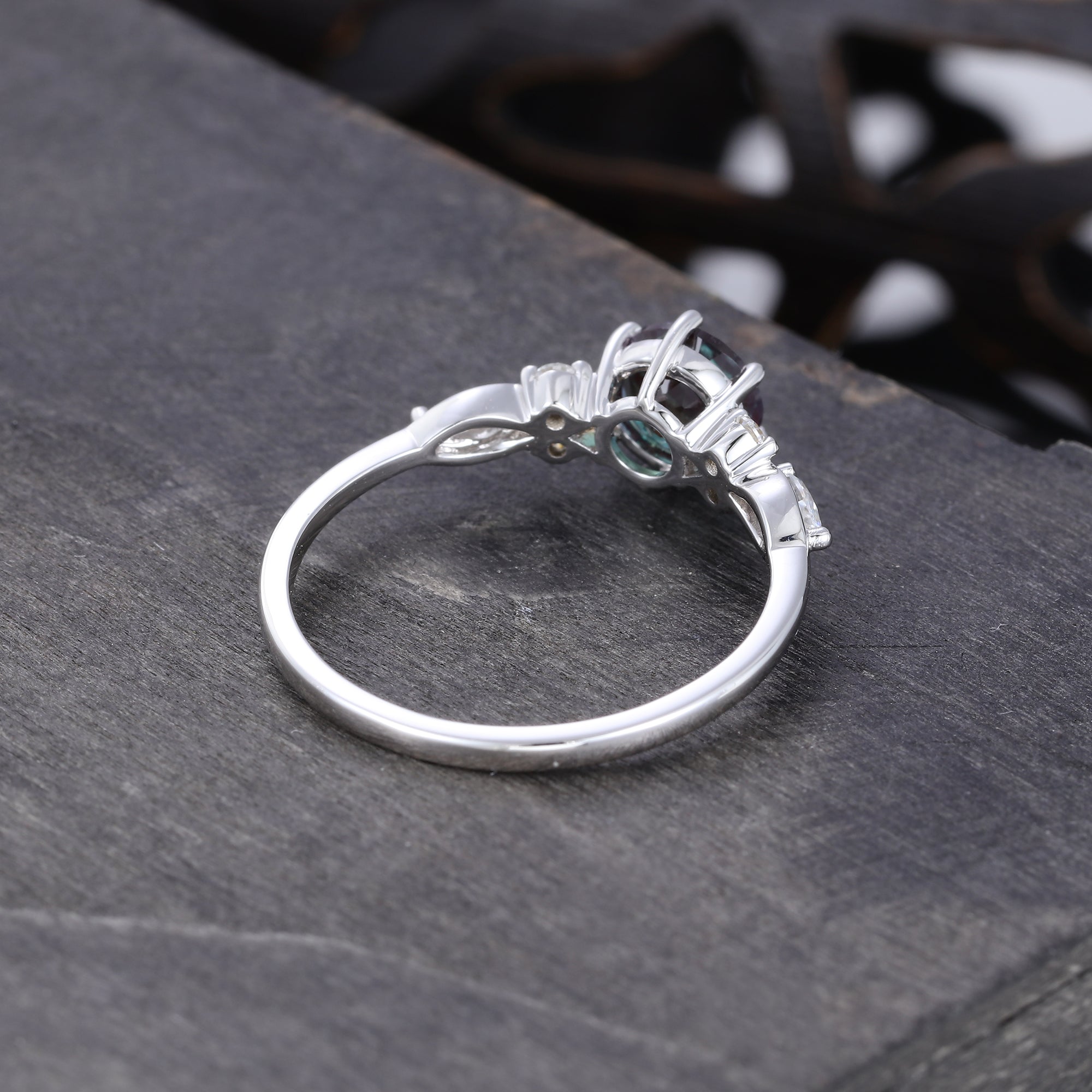 Round Alexandrite Art Deco Engagement Ring