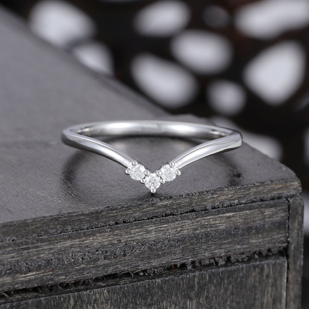 Unique Moissanite Curved Wedding Band Vintage White Gold Ring