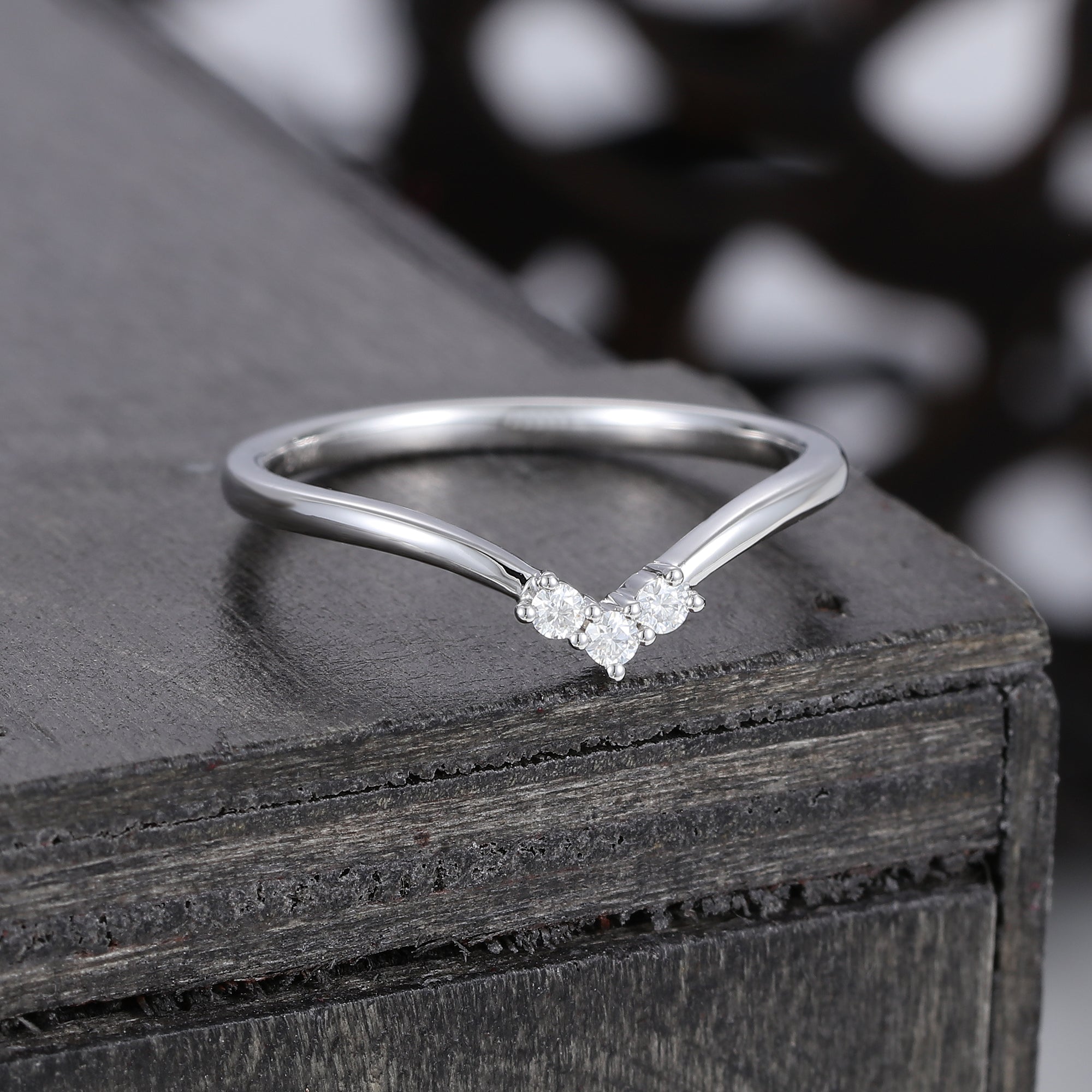 Unique Moissanite Curved Wedding Band Vintage White Gold Ring