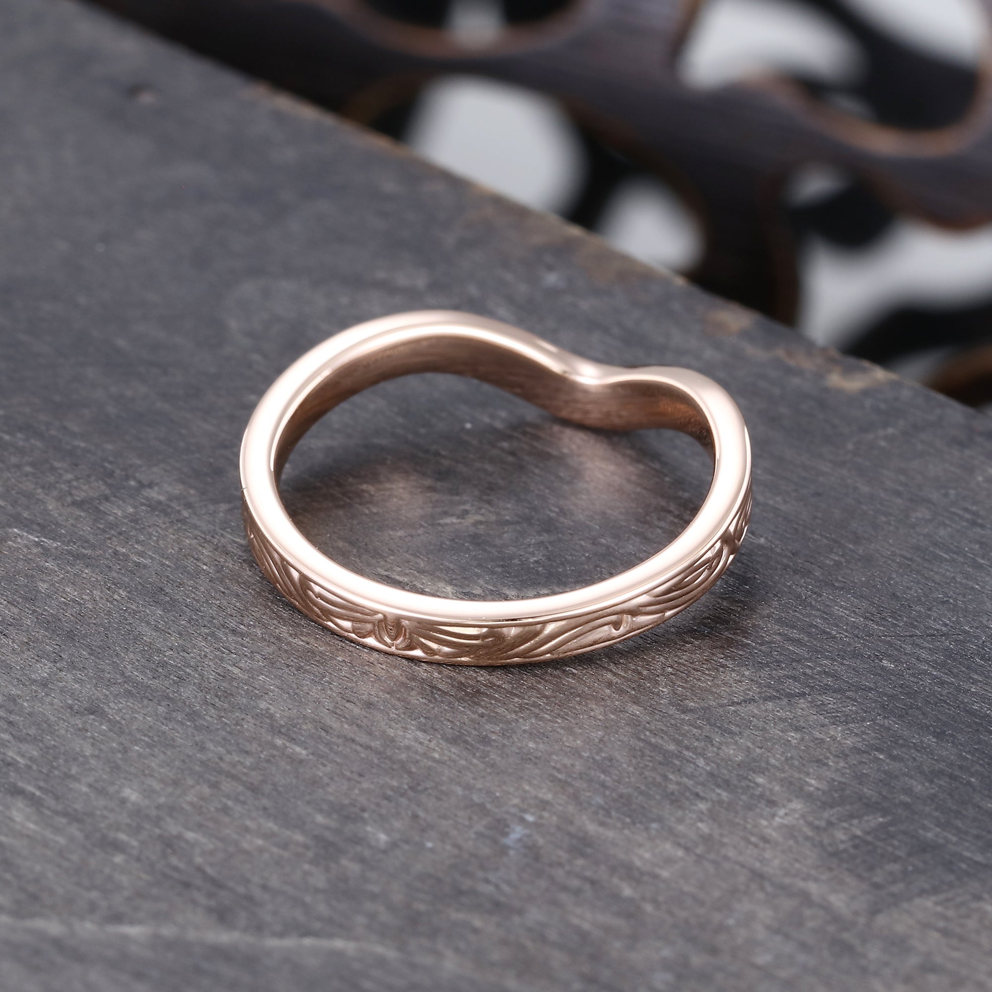 Vintage Curved Engraved Wedding Band in Rose Gold
